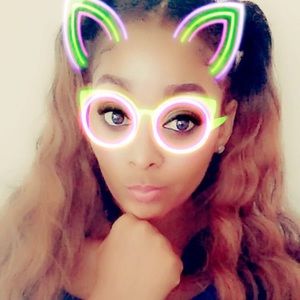 Meet your Posher, Crystal